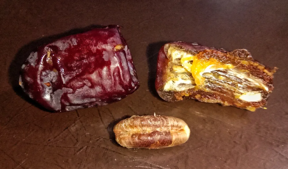 Kurma Ruthob Mazafati Bam Iran (Rotab)